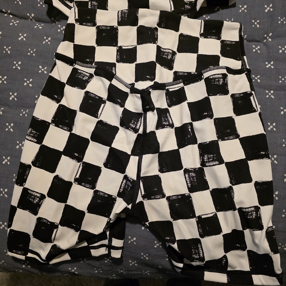 Checkered Set - Picture 8 of 15